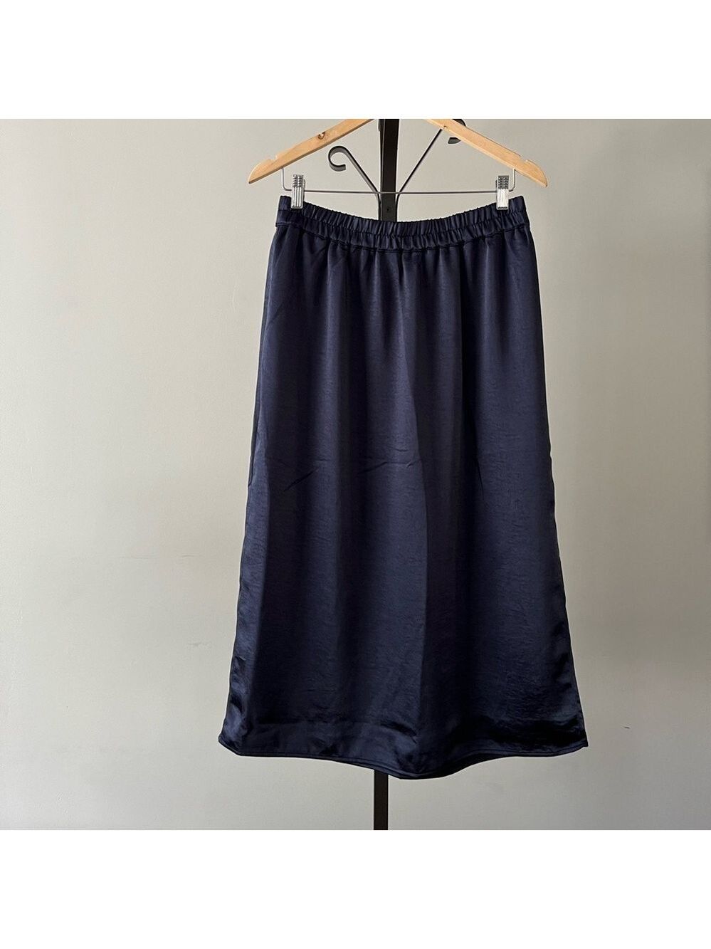 GAP Soft Satin Midi Skirt, Size Medium, Navy Blue.